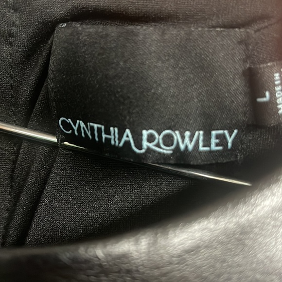 Size L Cynthia Crowley leather/knit dress - Picture 5 of 6